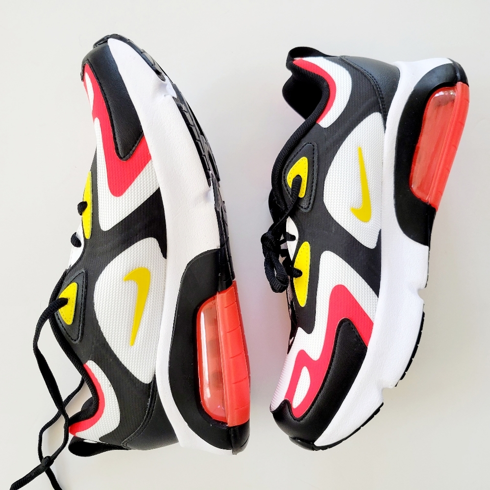 New Nike Air 200 sz7